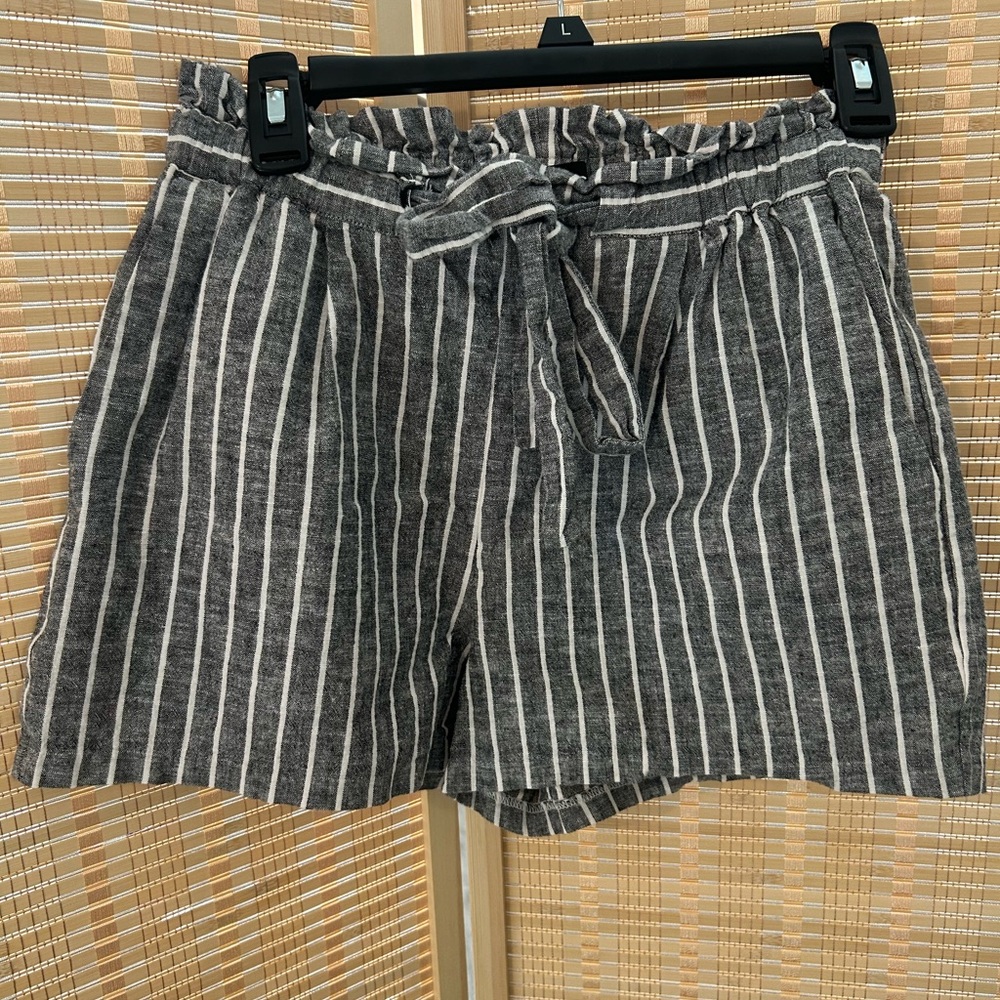 Express High Rise Grey and White Tie Waist Shorts